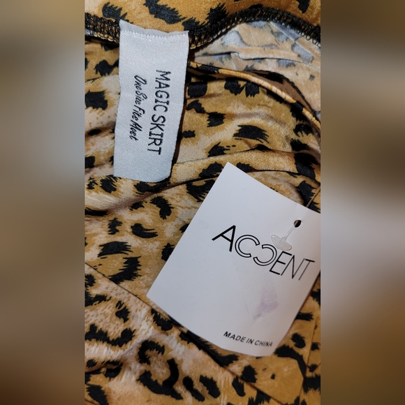 Brown Leopard Tiered Midi A-Line Skirt - Picture 2 of 3